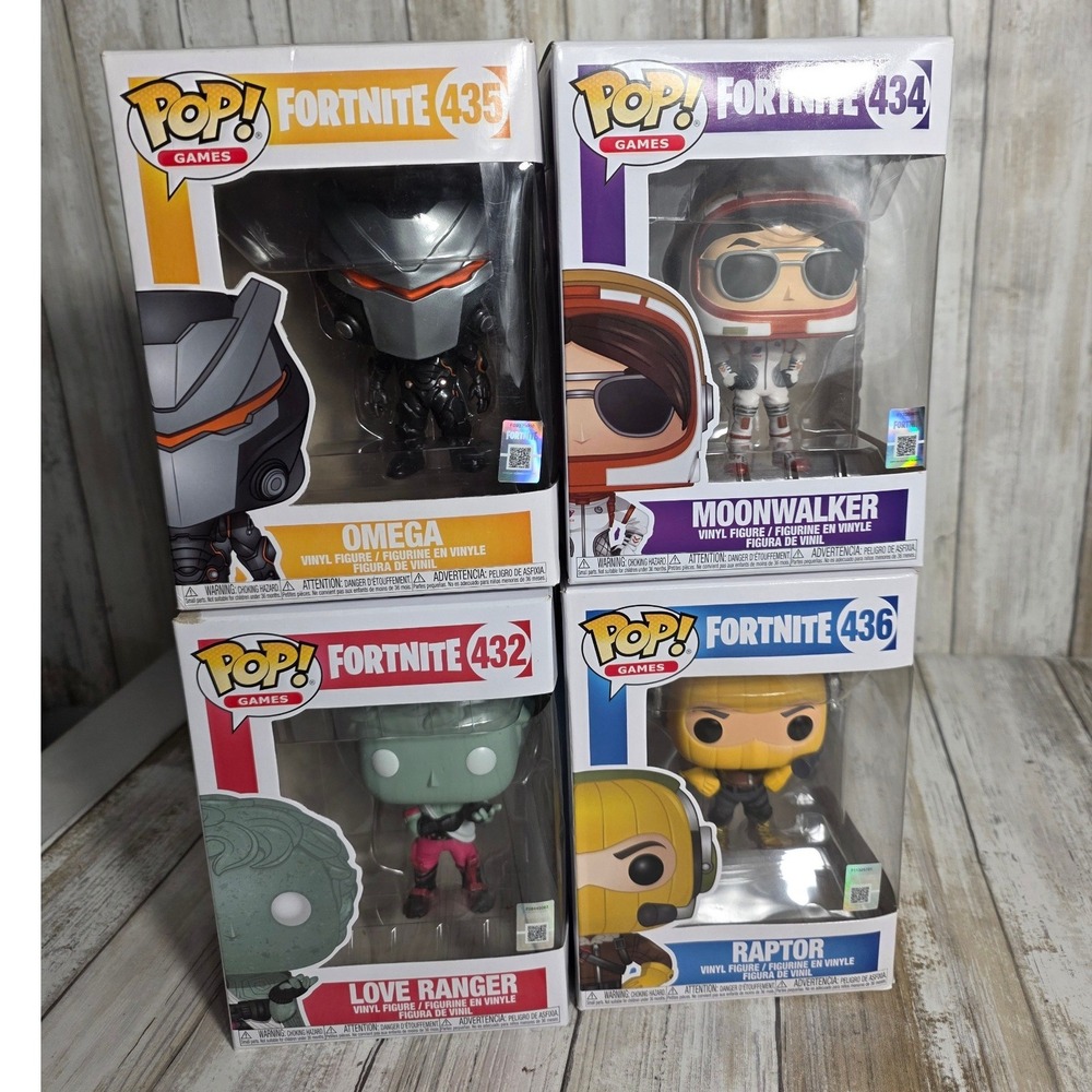 Funko Pop Fortnite Bundle Love Ranger 432 Moonwalker 434 Omega 435 Raptor 436 - Picture 3 of 8